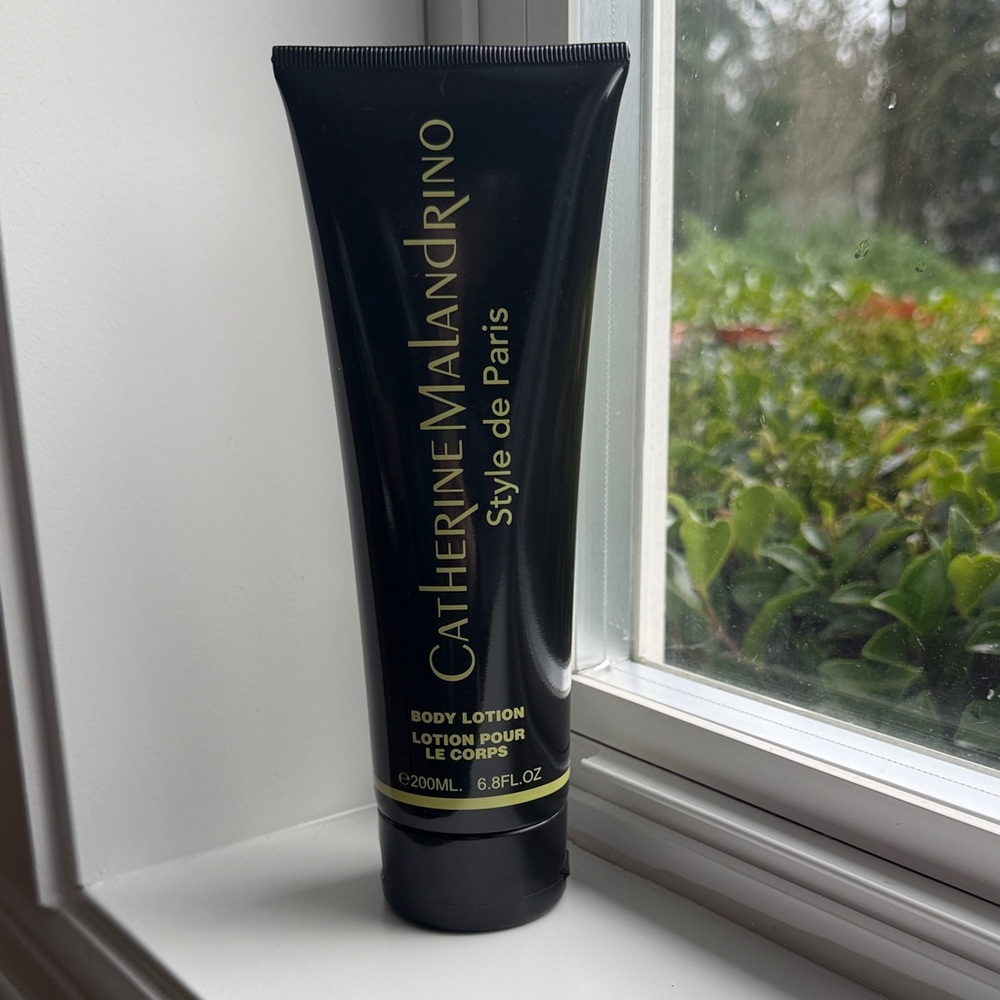 Catherine‎ Malandrino Style de Paris Body Lotion – New 6.8 oz
